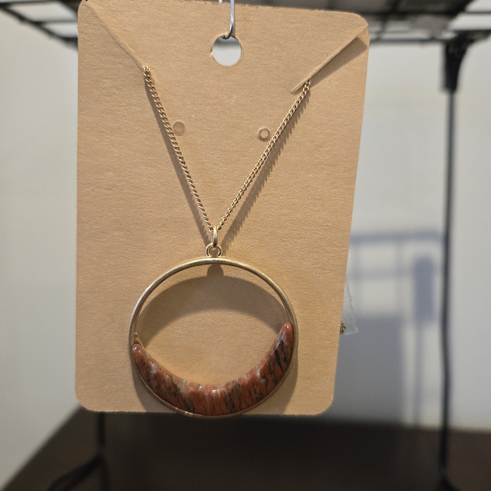 Circular Pendant Necklace